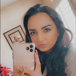 Meet your Posher, Elisabet